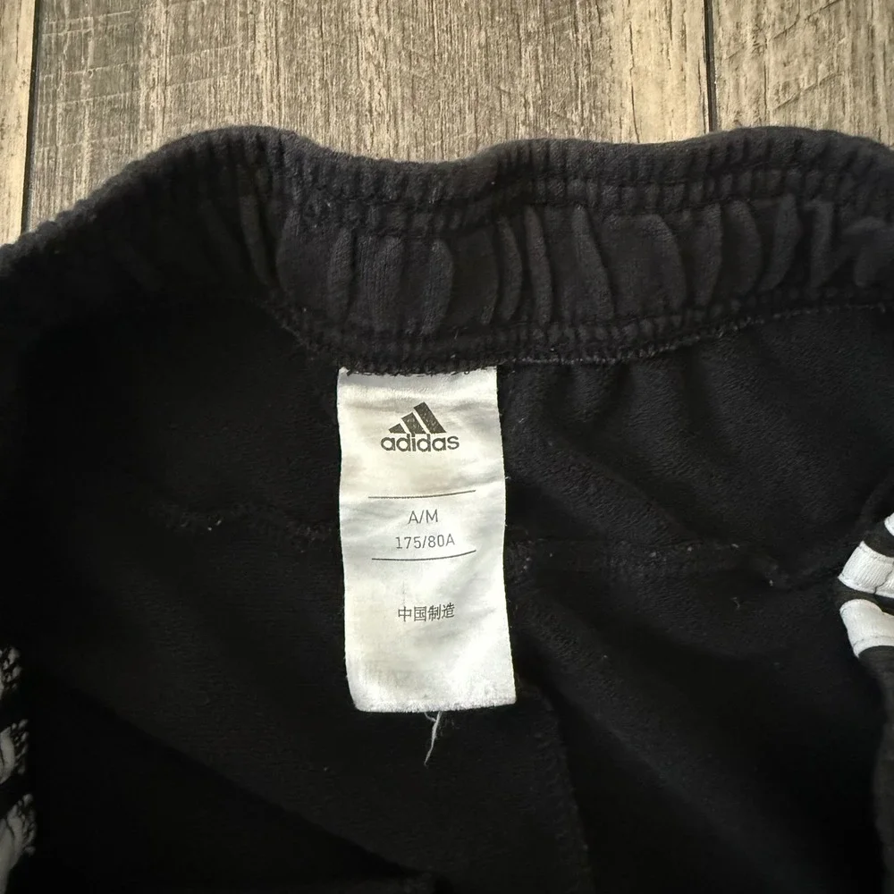 Adidas Essentials 3-Stripes Fleece Shorts Black White DU7830 Mens M Distressed